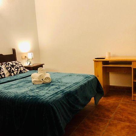 Low Cost Rooms Malaga River Eksteriør billede