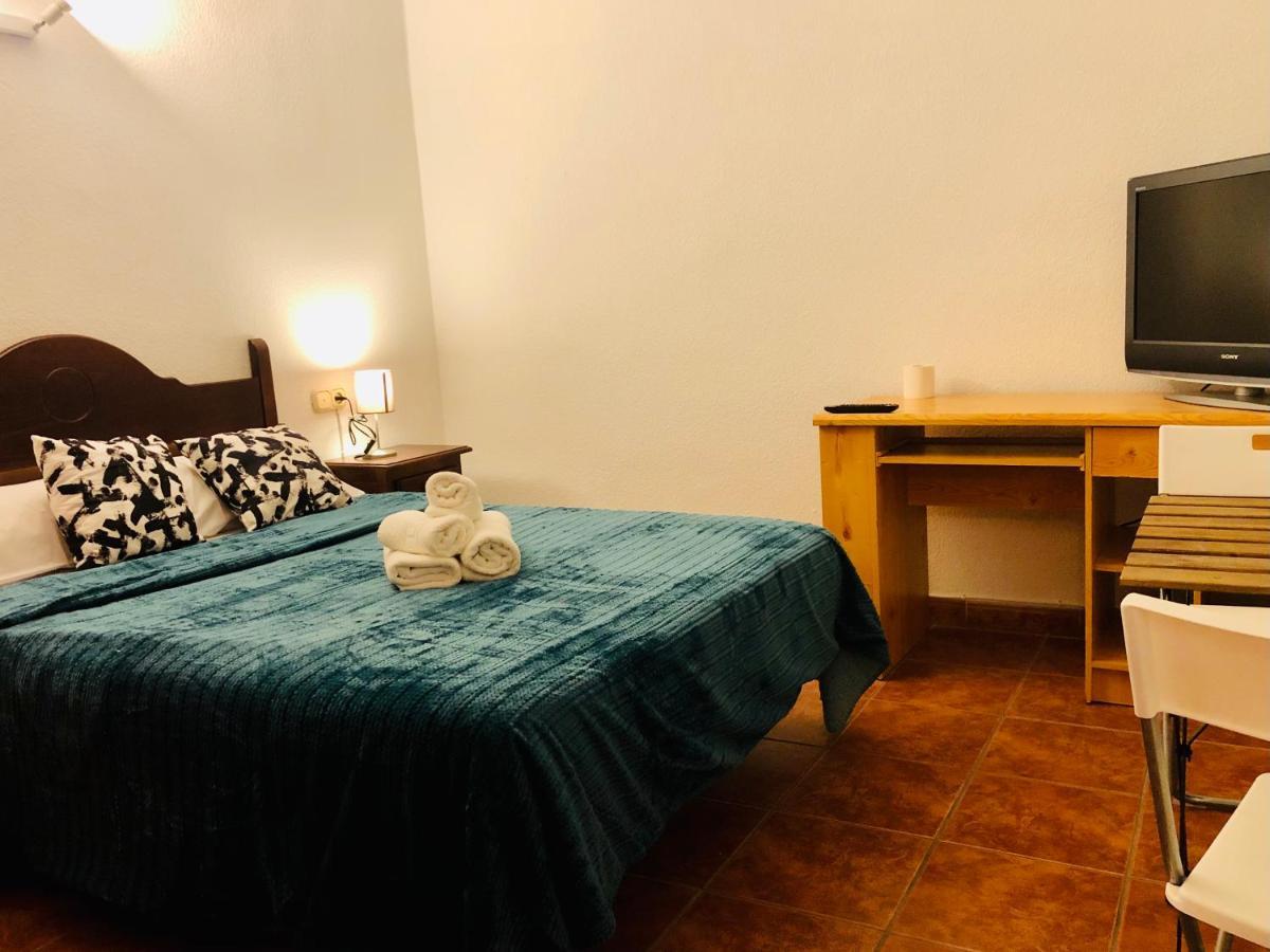 Low Cost Rooms Malaga River Eksteriør billede