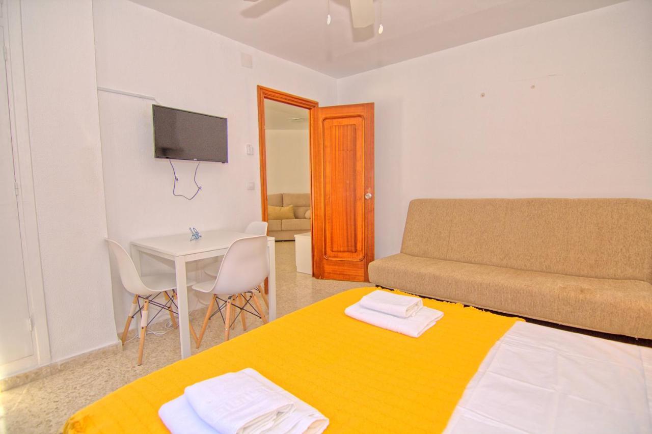 Low Cost Rooms Malaga River Eksteriør billede