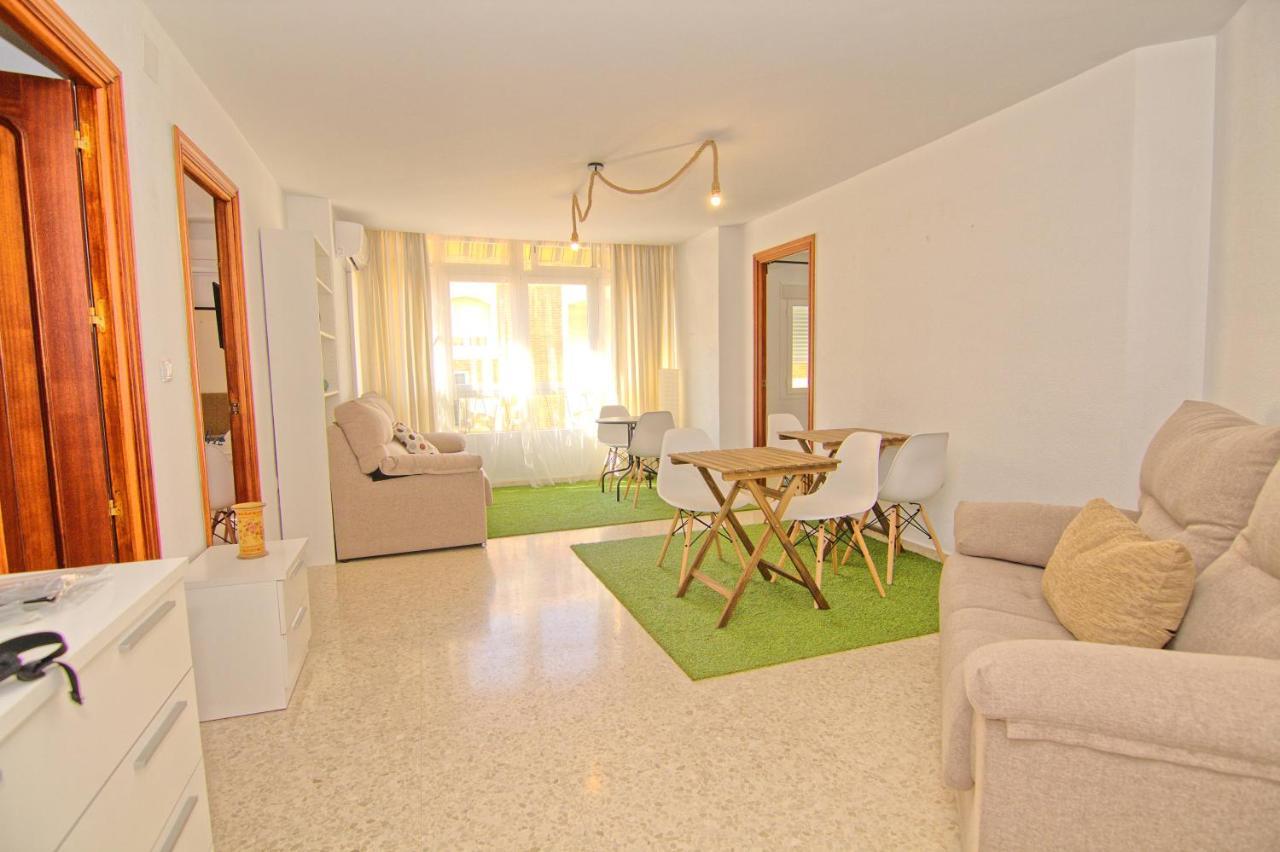 Low Cost Rooms Malaga River Eksteriør billede